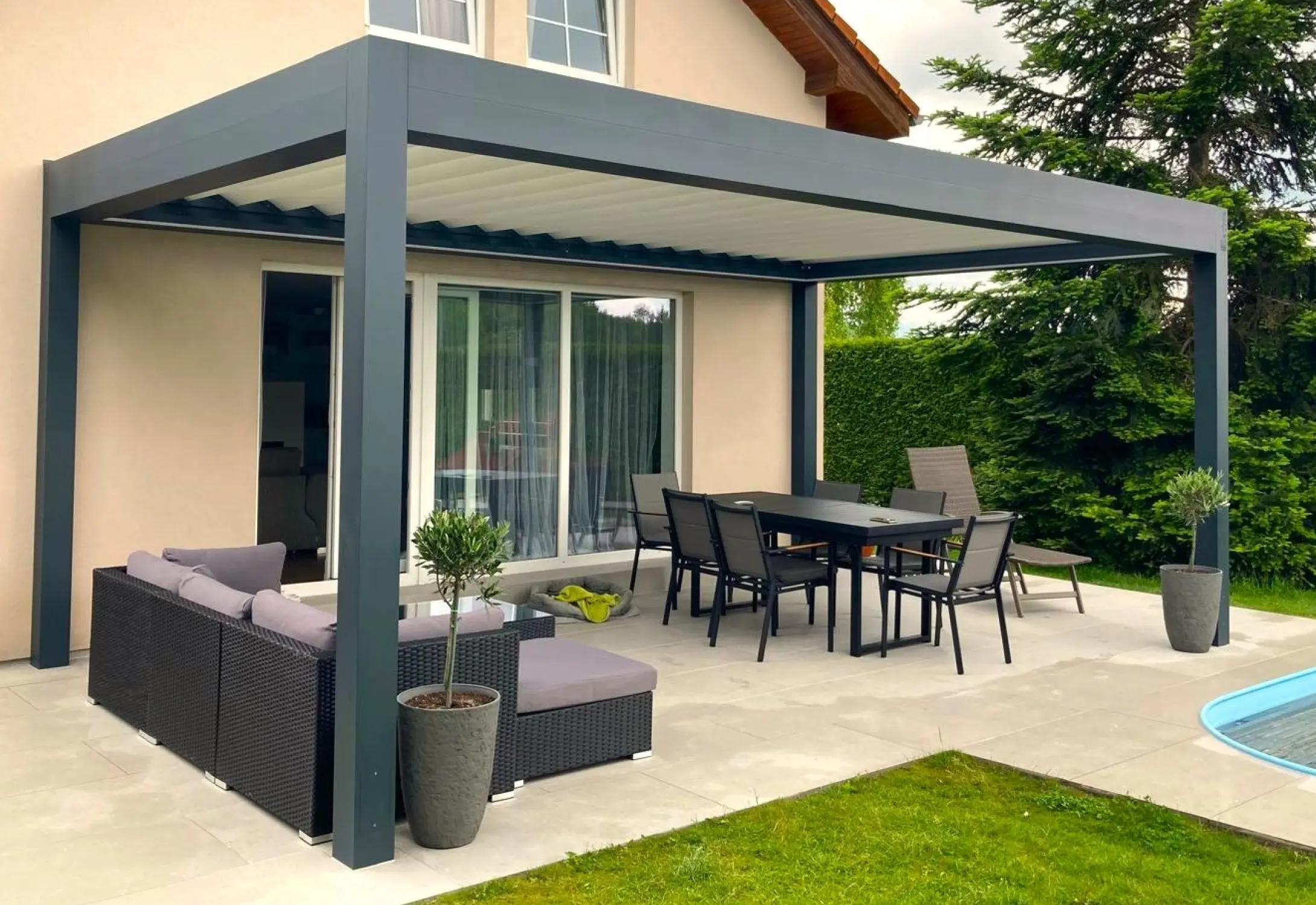 Pergola inspirovaná minimalistickým přístupem